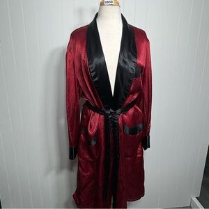 1970 Hudsons Bay Vintage Red Satin Paisley Robe Smoking Jacket  Retro Medium